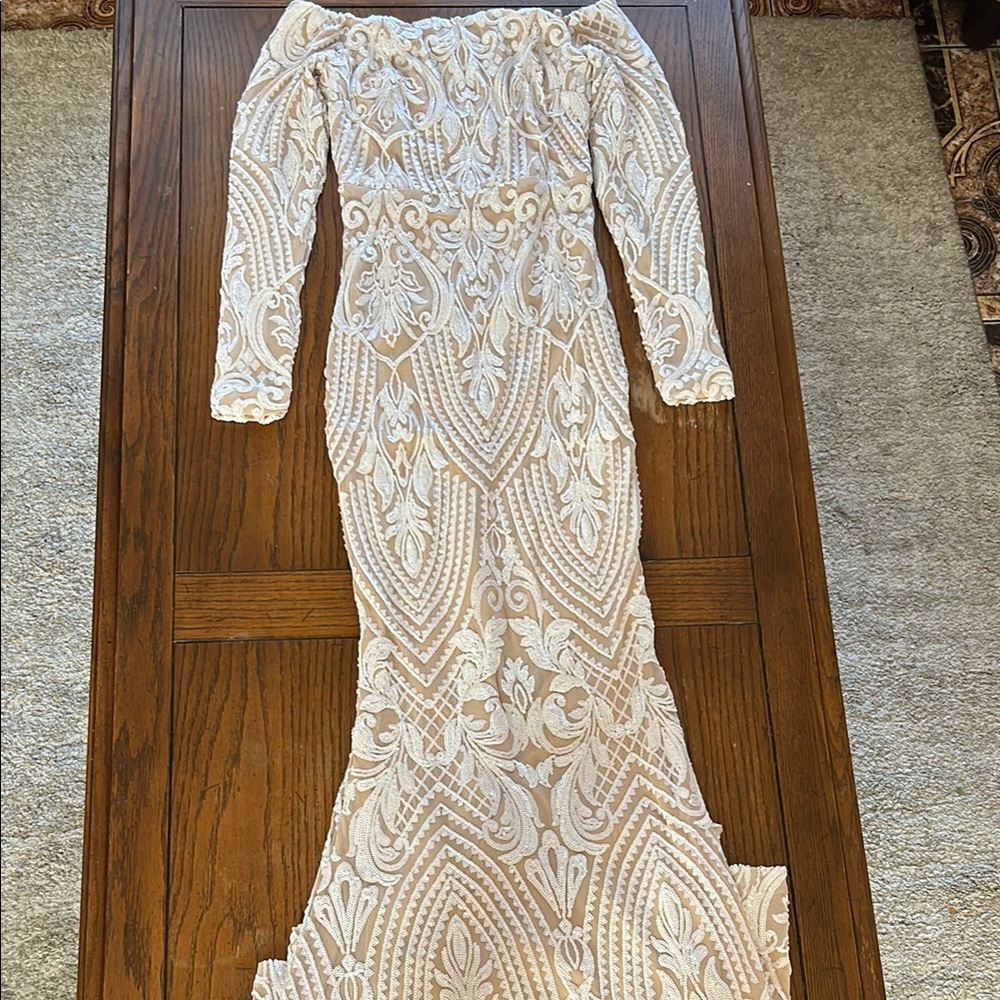Elegant White Lace Dress